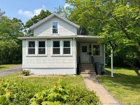 35 Norton Pl, Plainville, CT 06062
