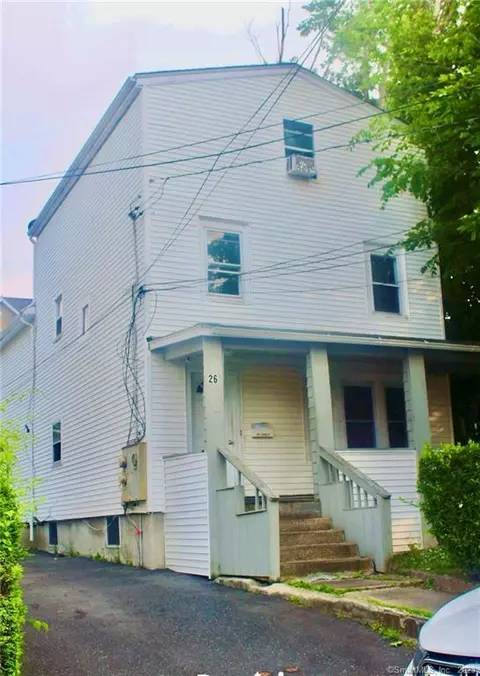 26 Vista St, Stamford, CT 06902