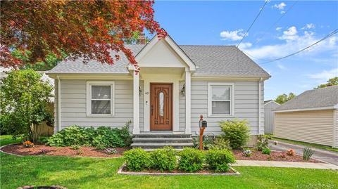 40 Claremont St, Stamford, CT 06902