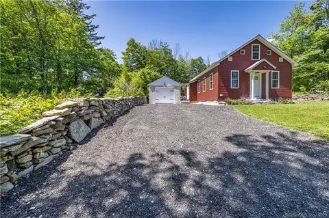 574 Browns Rd, Mansfield, CT 06268