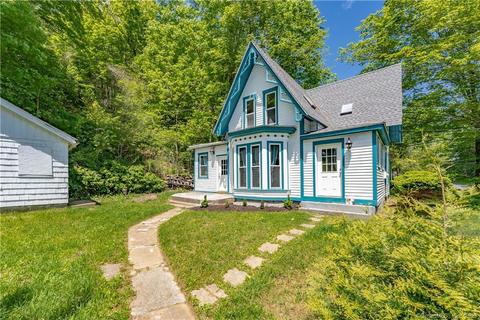 16 Colburn Rd, Stafford Springs, CT 06076