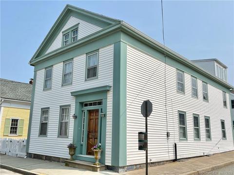 11 Trumbull St, Stonington, CT 06378