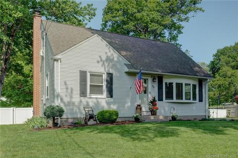 30 Sidor Dr, Enfield, CT 06082
