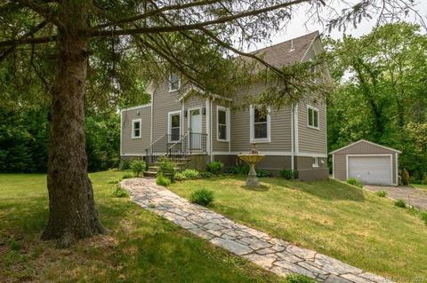324 Dogburn Ln, Orange, CT 06477