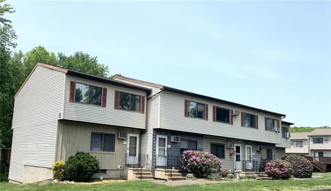66 Lantern Park Dr #1, Naugatuck, CT 06770