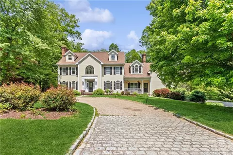 234 Hawks Hill Rd, New Canaan, CT 06840