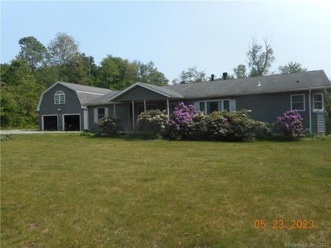 92 Chestnut Tree Hill Rd Ext, Oxford, CT 06478