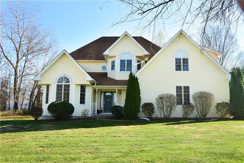 11 Old Farms Rd, Suffield, CT 06093