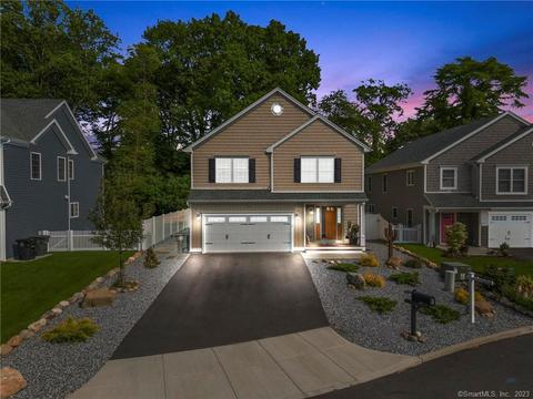 9 Marceline Ln, Milford, CT 06460