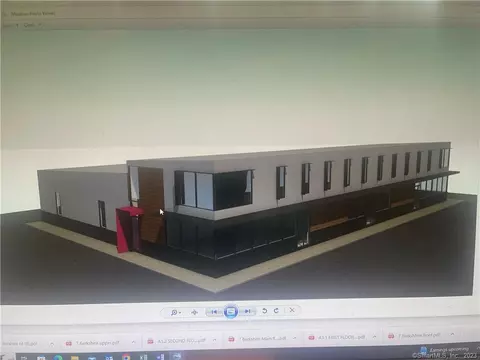 7 Berkshire Rd # -b, Newtown, CT 06482