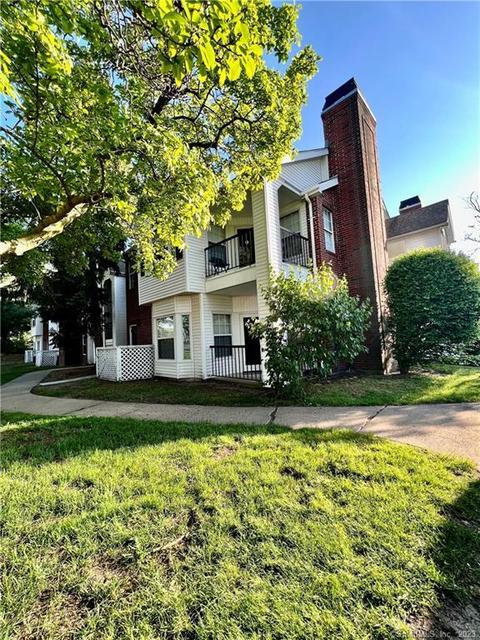 31 High St #2202, East Hartford, CT 06118