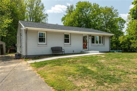 18 Wellwood Cir, Vernon, CT 06066