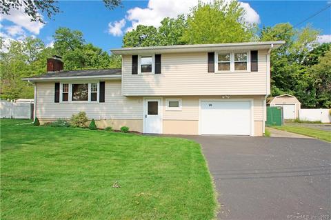 60 Dana Ln, Meriden, CT 06451