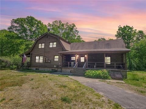 28 Billings Lake Rd, North Stonington, CT 06359