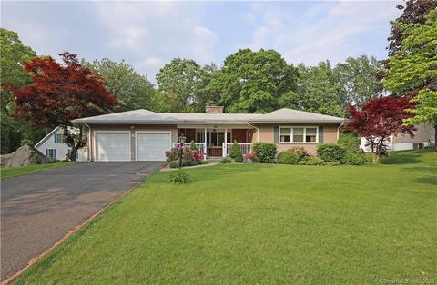 985 Meriden Ave, Southington, CT 06489