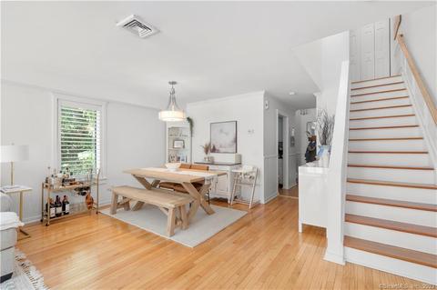 1 Glen Rdg #1, Wilton, CT 06897