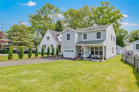 44 Barbara Dr, Norwalk, CT 06851