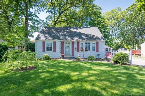4 Wilstar Cir, Enfield, CT 06082