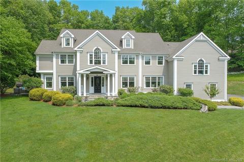 27 Nod West Dr, Ridgefield, CT 06877
