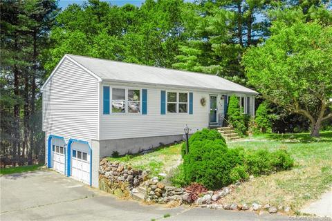 110 Applewood Ln, Naugatuck, CT 06770