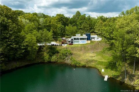 60 Ore Hill Rd, Lakeville, CT 06039