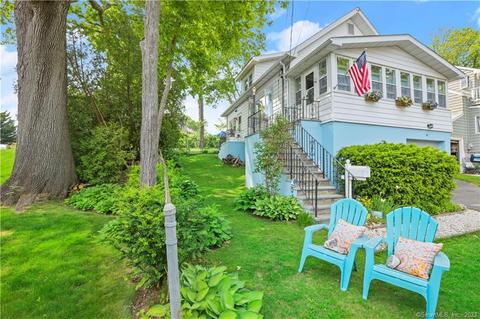 42 Creeland Ave, Milford, CT 06460