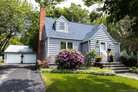 108 Overlook Ave, Fairfield, CT 06824