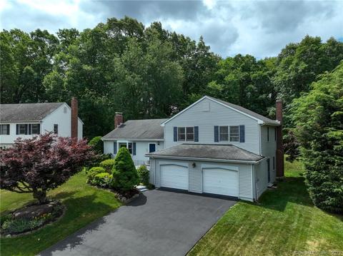 71 Settlers Knl, Newington, CT 06111