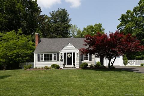 104 Hubbard Dr, Glastonbury, CT 06033