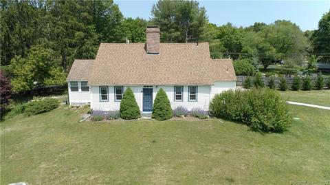 186 Iron St, Ledyard, CT 06339