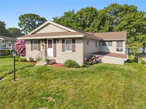 15 Lanyard Ln, Waterford, CT 06385