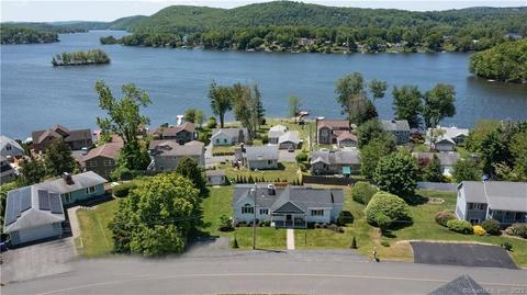 6 Longview Dr, Brookfield, CT 06804