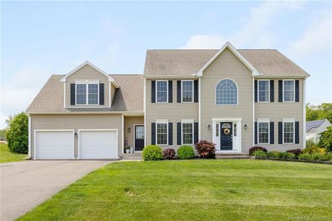 92 Macintosh Way, Southington, CT 06489