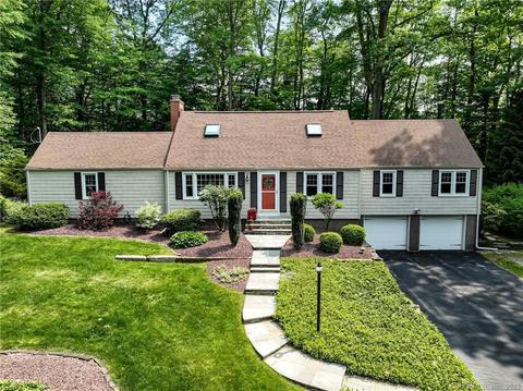 49 Glazier Dr, Glastonbury, CT 06073