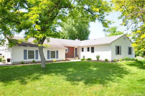 11 Peddler Dr, Windsor, CT 06095