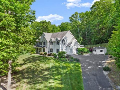 185 Valley Stream Ln, Southbury, CT 06488
