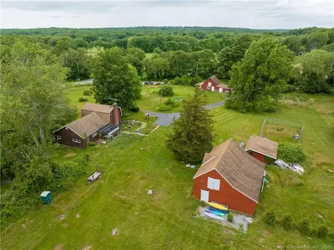 117 Lake Rd, Bozrah, CT 06334
