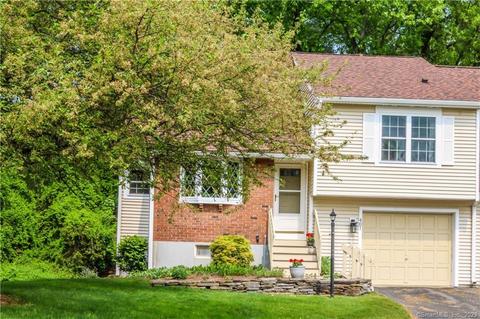 401 The Mdws #401, Enfield, CT 06082