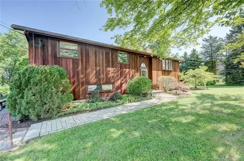 1087 Norton Rd, Berlin, CT 06037