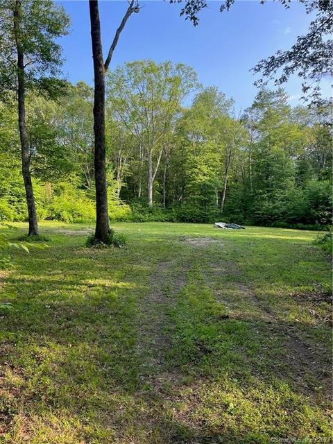 389 Cranberry Bog Rd, Killingly, CT 06239