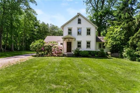 253 Hollow Tree Ridge Rd, Darien, CT 06820