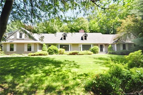 41 Woodford Hills Dr, Avon, CT 06001