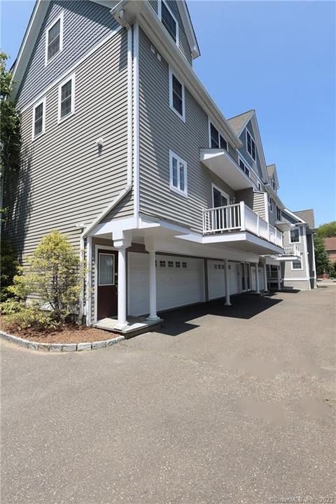 119 Forest St #5, Stamford, CT 06901