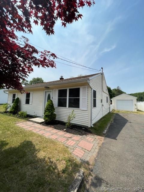 93 Hellstrom Rd, East Haven, CT 06512