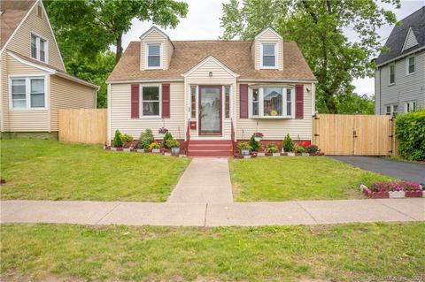 32 Skitchewaug St, Windsor, CT 06095