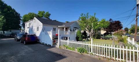 20 Cleveland St, Danbury, CT 06810