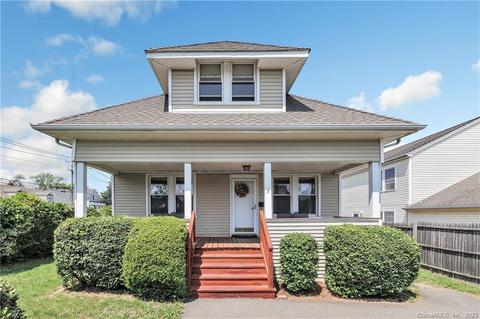 5 Velvet St, Bridgeport, CT 06606