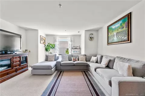 23 Scuppo Rd #2-7, Danbury, CT 06811