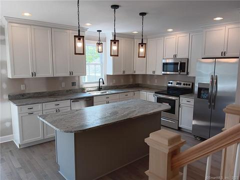 10 Forest St, East Hampton, CT 06424