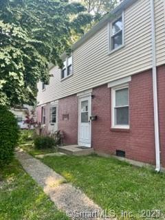 69 High Ridge Dr, Bridgeport, CT 06606